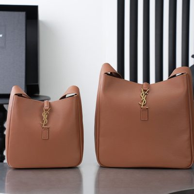 Saint Laurent Le 5 à 7 Supple shoulder bag