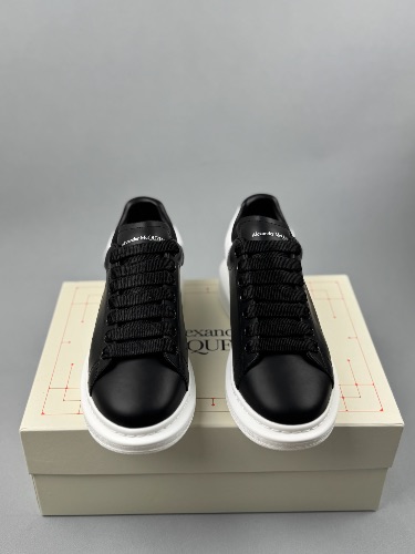Alexander McQueen Oversized sneakers — 3