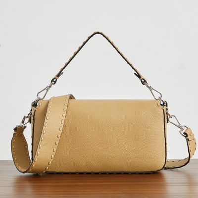 Fendi black leather Baguette shoulder bag (T) — 3
