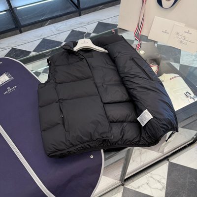 Moncler Almaz Down Gilet — 7