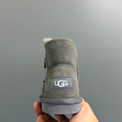 UGG Bailey Button style or similar children's and adult snow-boot — 7