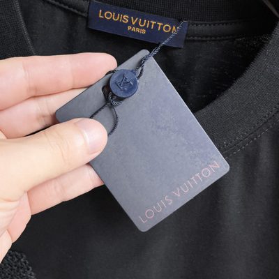 LV T-shirt — 7