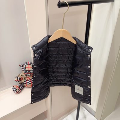 Moncler down gilet for children — 7