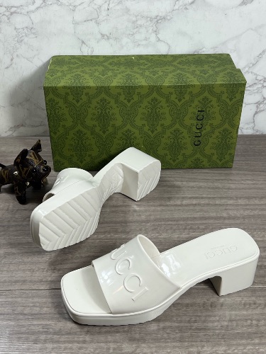 Gucci Plastique rubber platform slide sandals
