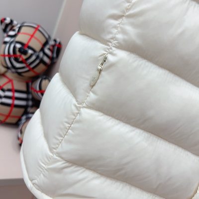 Moncler down gilet for children — 4
