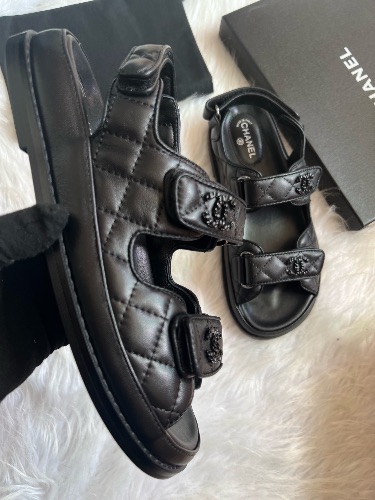Chanel black leather quilted "Dad" sandals — 4