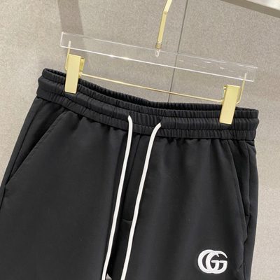 Gucci short — 9