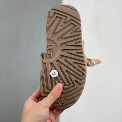 UGG Lowmel Trainers — 8