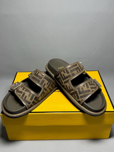 Fendi Feel FF-motif jacquard fabric slides — 4