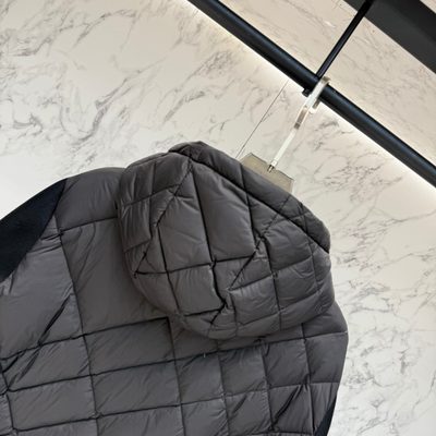 Burberry hooded jacket — 9