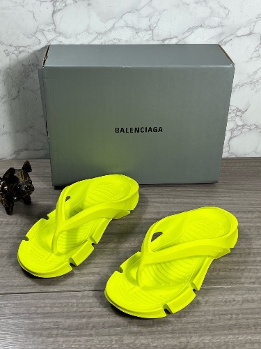 Balenciaga Mold thong sandals — 3