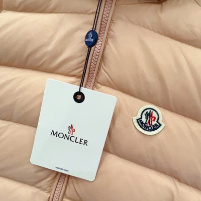 Moncler hooded puffer gilet — 3
