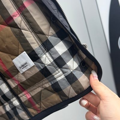 Burberry quilted zip-up jacket — 7