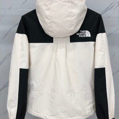 The North Face Mountain Jacket — 6