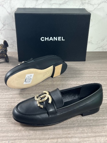 Chanel black calfskin loafers