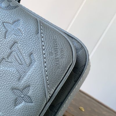 Louis Vuitton Trio Messenger Bag — 5