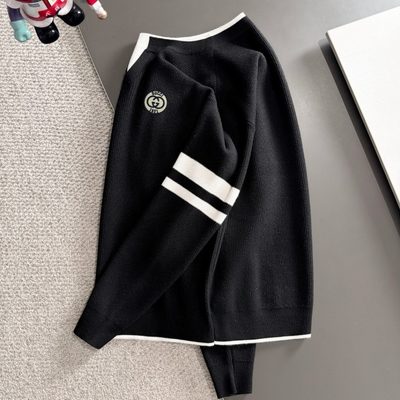 Gucci sweater — 7