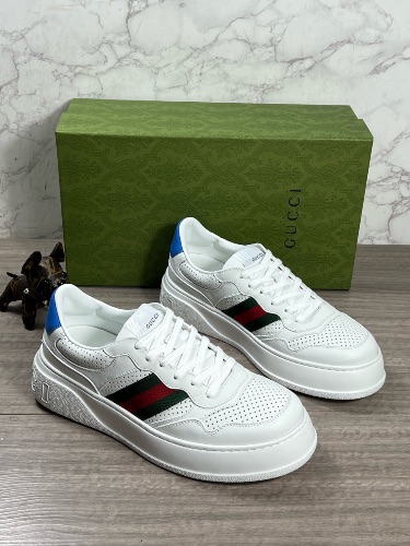 Gucci Chunky B leather sneakers