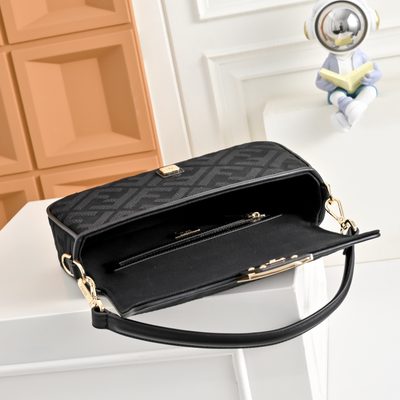 Fendi Baguette bag (T) — 9