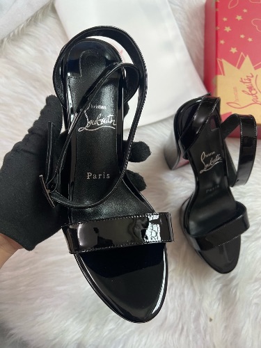 Christian Louboutin Miss Sabina 85 black patent leather sandals — 3