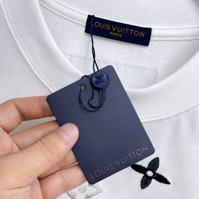 LV T-shirt — 4