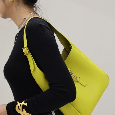 Saint Laurent Le 5 à 7 small supple shoulder bag — 4