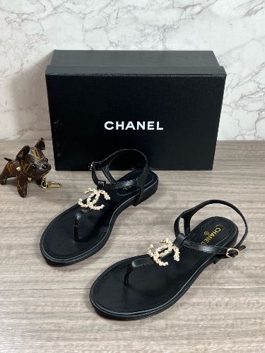 Chanel black leather thong sandals — 3
