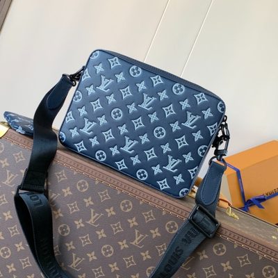 Louis Vuitton Trio Messenger Bag — 3