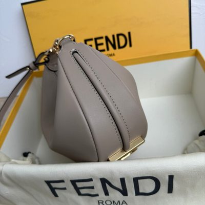Fendi Fendigraphy bag (T) — 3