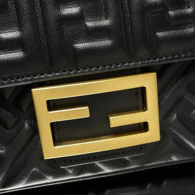 Fendi Baguette Chain Midi bag (T) — 3