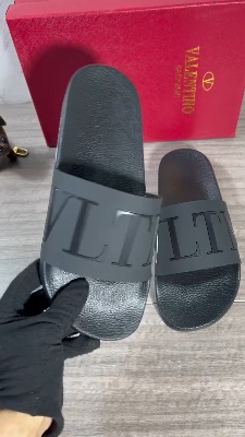 Valentino Garavani VLTN rubber slides — 5