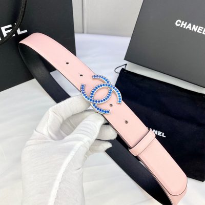 Chanel leather belt featuring a gold CC logo buckle — 6