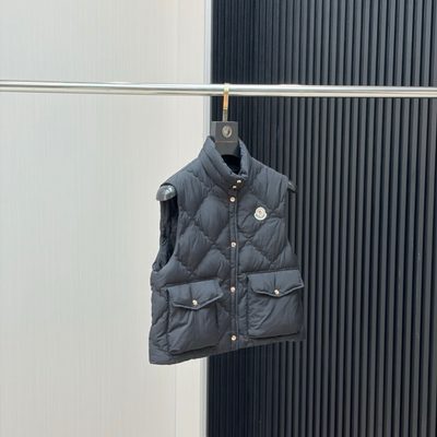 Moncler Biois Down Gilet — 3