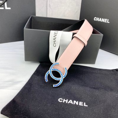 Chanel leather belt featuring a gold CC logo buckle — 7