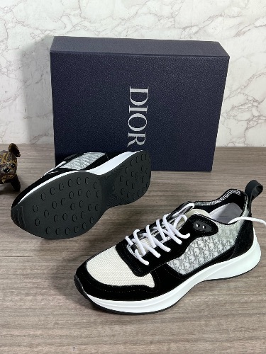 Dior B25 Oblique Runner Sneakers — 4