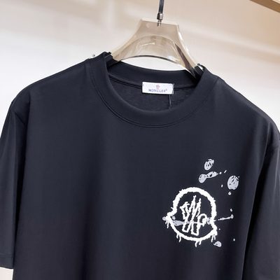 Moncler white spray-printed t-shirt — 3