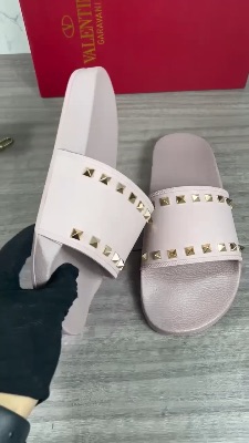 Valentino Garavani Rockstud rubber slides — 5