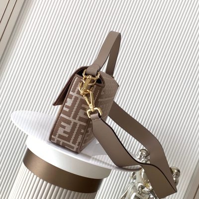 Fendi Medium Baguette shoulder bag (T) — 3