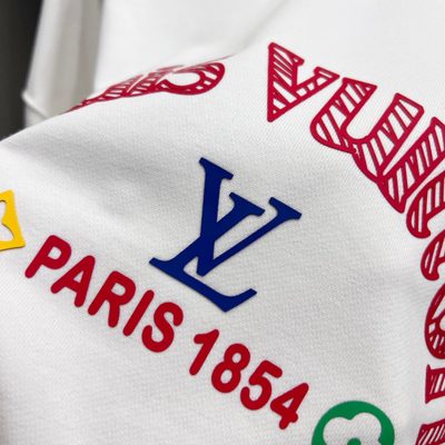 LV crewneck sweatshirt — 5