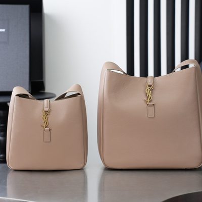Saint Laurent Le 5 à 7 Supple shoulder bag