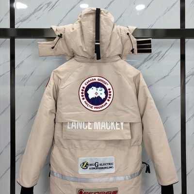 Canada Goose Expedition Parka — 4
