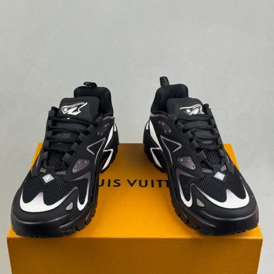 Louis Vuitton Runner Tactic sneakers — 4