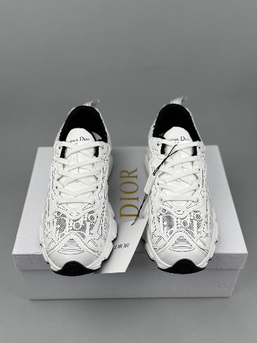 Dior Chrono Sneakers in white mesh with leather panels — 3