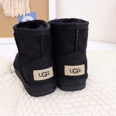 UGG short suede-style winter ankle boots — 4