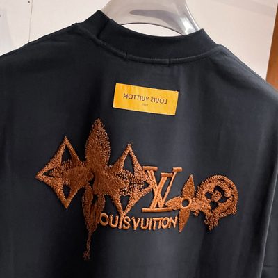 LV T-shirt — 8