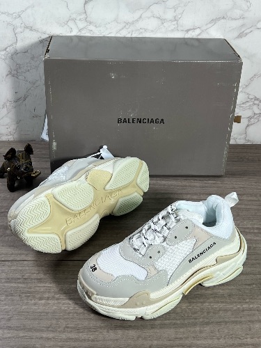 Balenciaga Triple S sneakers — 4