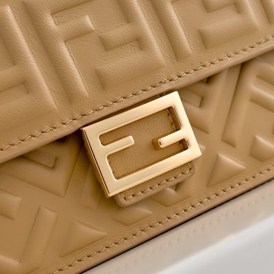 Fendi Baguette Wallet on Chain (T) — 3