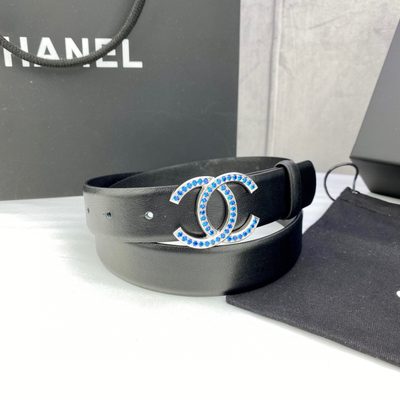 Chanel La Pausa CC belt features a black leather strap and a silver-tone buckle — 5