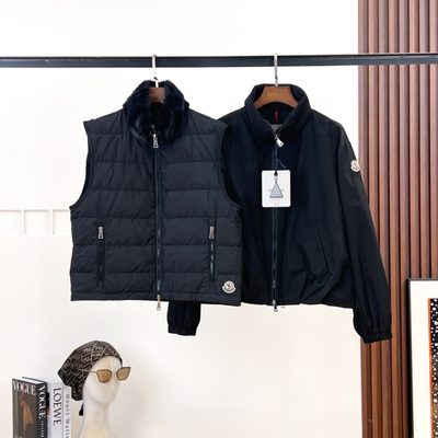 Moncler zip-up jacket — 3