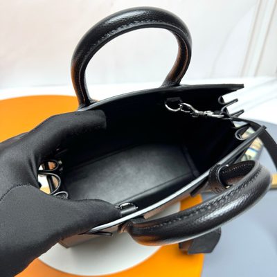 Saint Laurent Sac de Jour handbag — 9